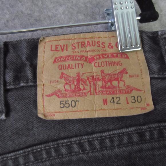 Levi's 550 Jeans Mens 42x30 Black Relaxed Fit Tapered Leg Denim Classic - Picture 6 of 8